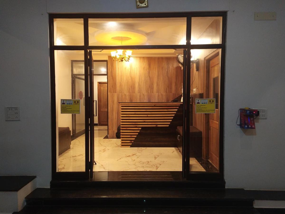 Hotel Rani And Rani Residency Ποντισερί Εξωτερικό φωτογραφία