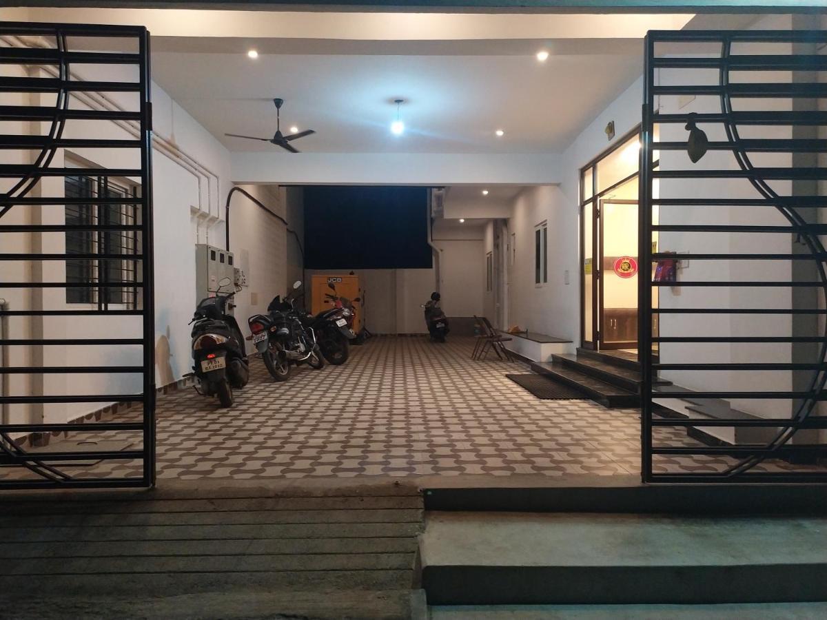 Hotel Rani And Rani Residency Ποντισερί Εξωτερικό φωτογραφία