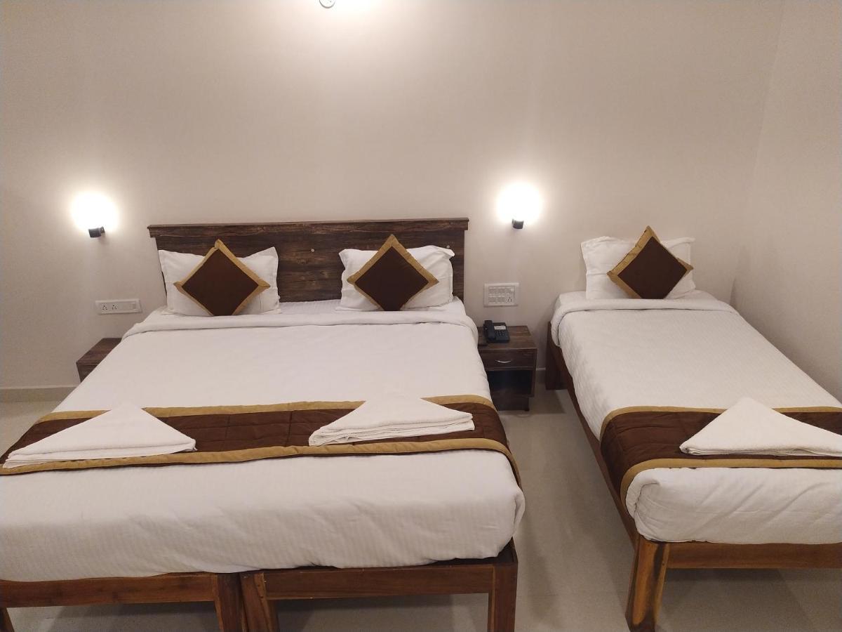Hotel Rani And Rani Residency Ποντισερί Εξωτερικό φωτογραφία