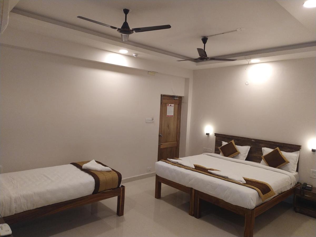 Hotel Rani And Rani Residency Ποντισερί Εξωτερικό φωτογραφία