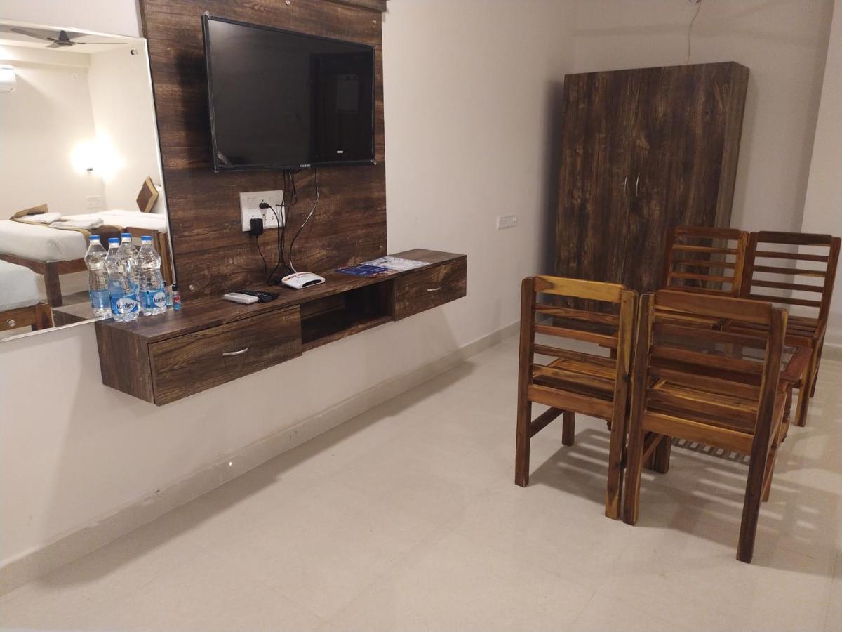Hotel Rani And Rani Residency Ποντισερί Εξωτερικό φωτογραφία